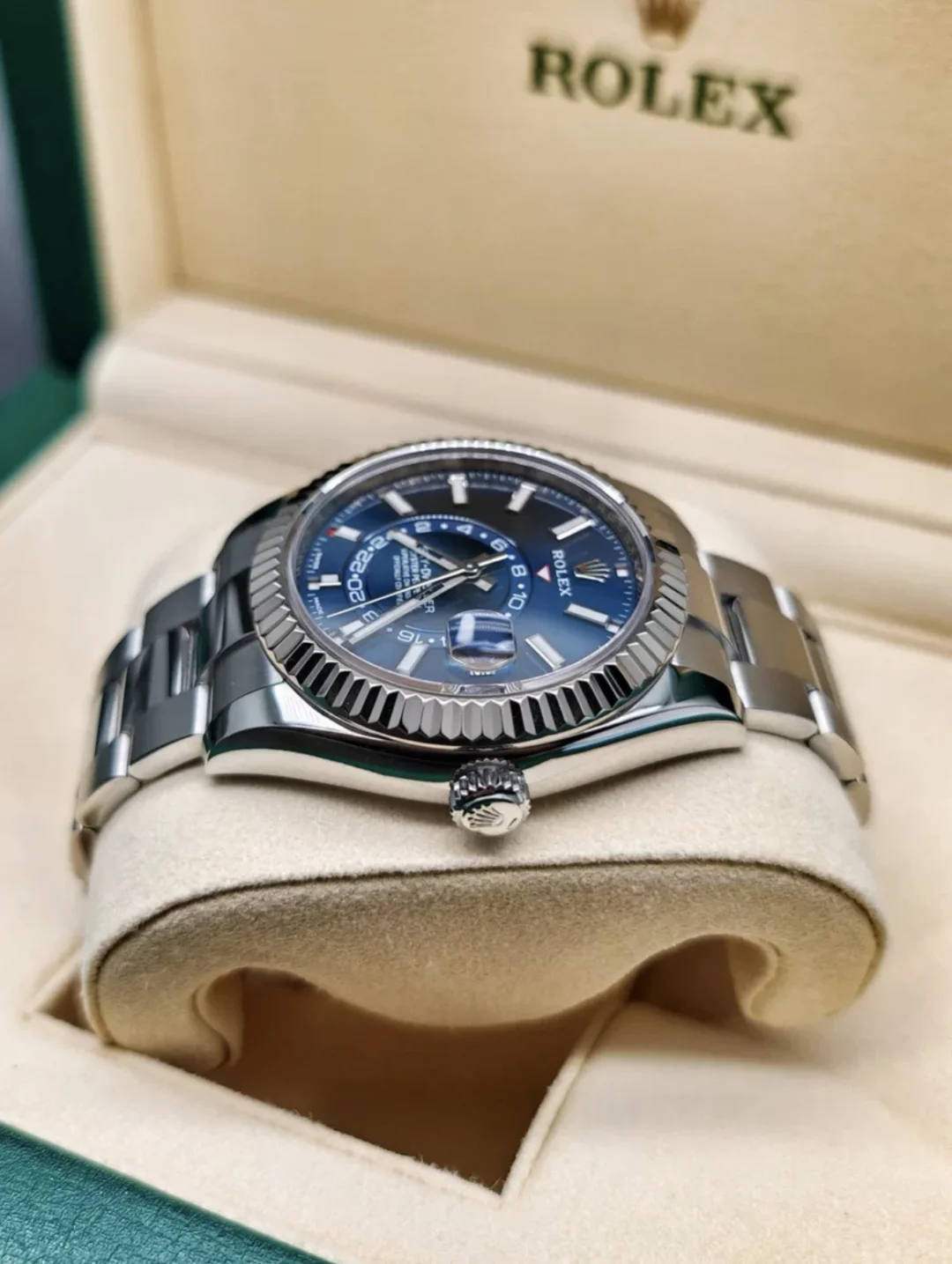 スカイドゥエラー 42MM時計