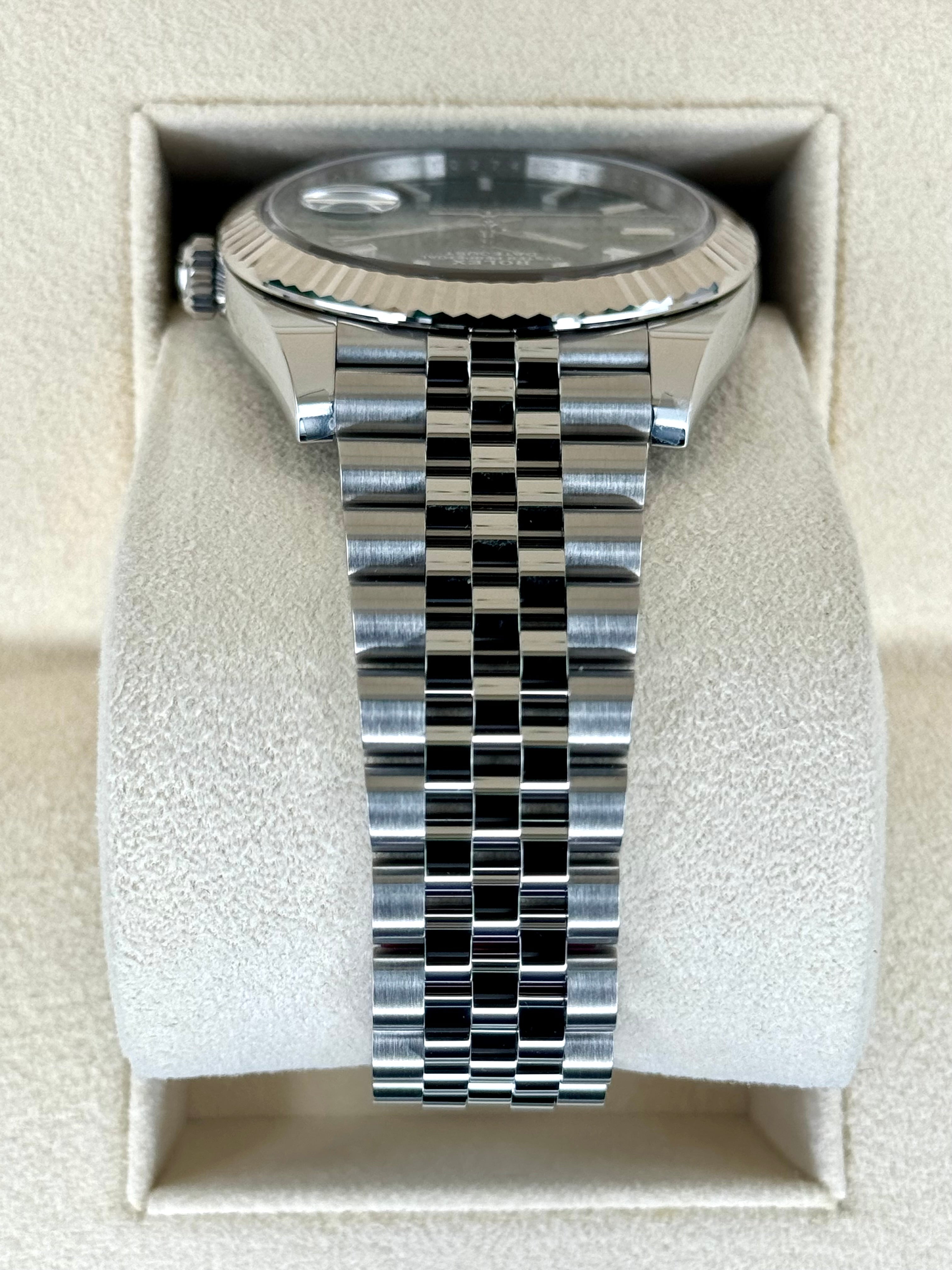 NEW 2024ロレックスデイトジャスト41ミリメートル126334ステンレススチールジュビリーグリーンダイヤル