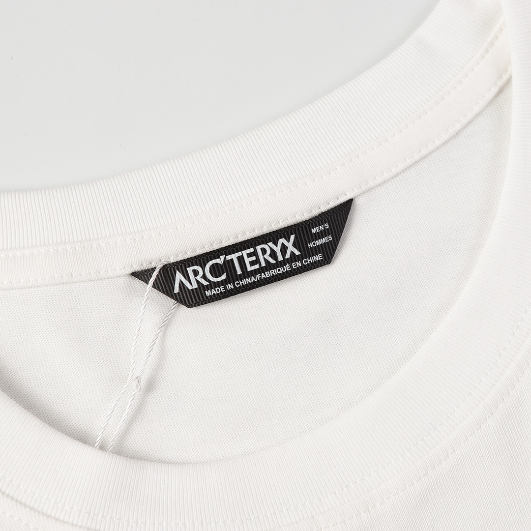 ARC’TERYX＊ロゴグラフィック ENVOY BIRDMARK T-SHIRT 24SS Tシャツ