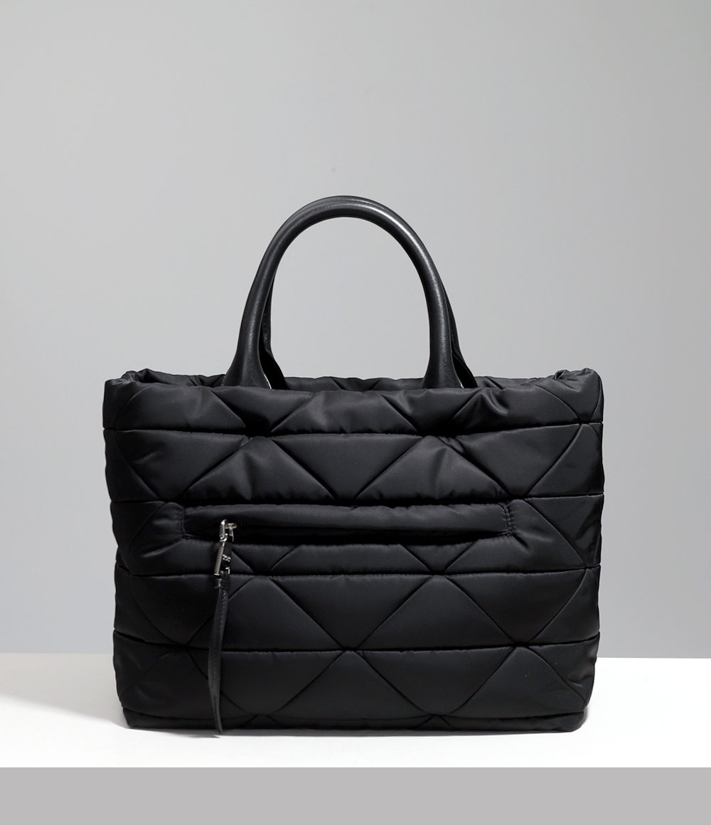 PRADA Re-Nylon ミディアム パデッドトートバッグ
