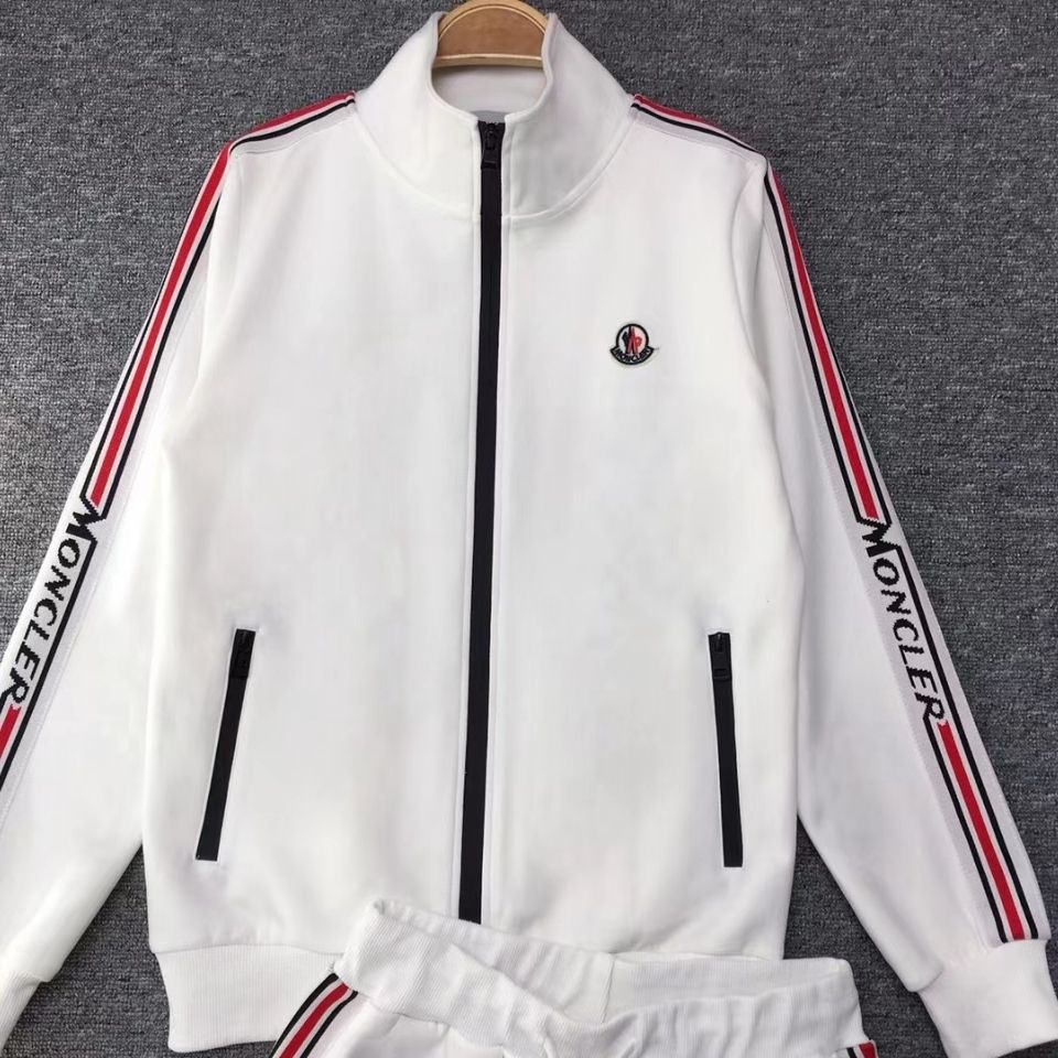 【Moncler日本公式許可旗艦店】（モンクレール）ご好評に付き再入荷！！【男女兼用】