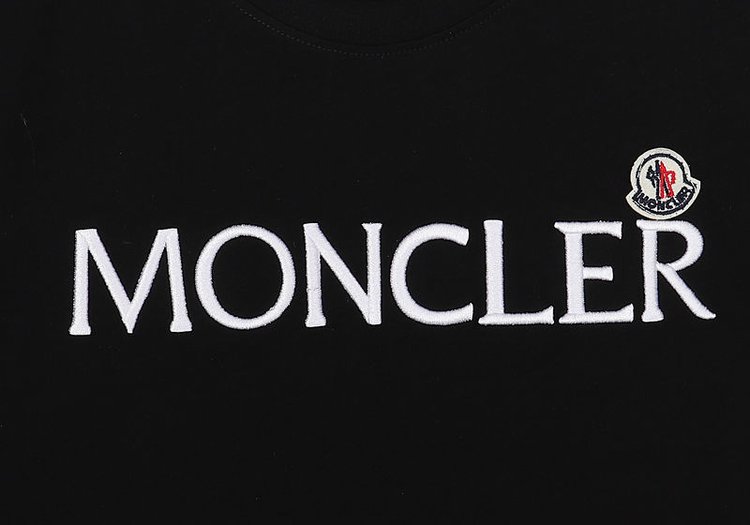 【Moncler 】(モンクレール)男女兼用、ご好評に付き再入荷!