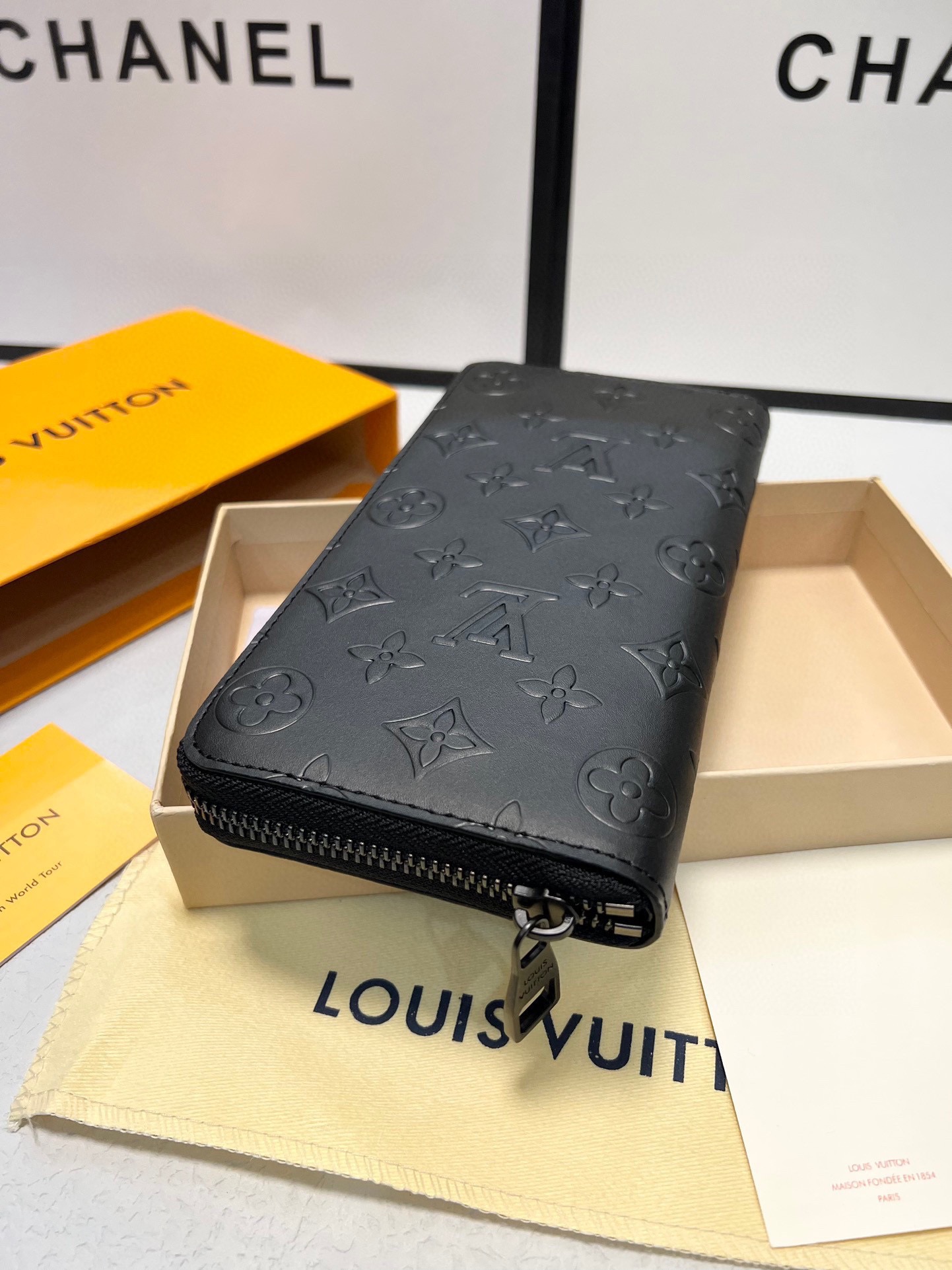 限定30個！LOUIS VUITTON 財布  ハンドバッグ  幅20CMx高10CM M80505