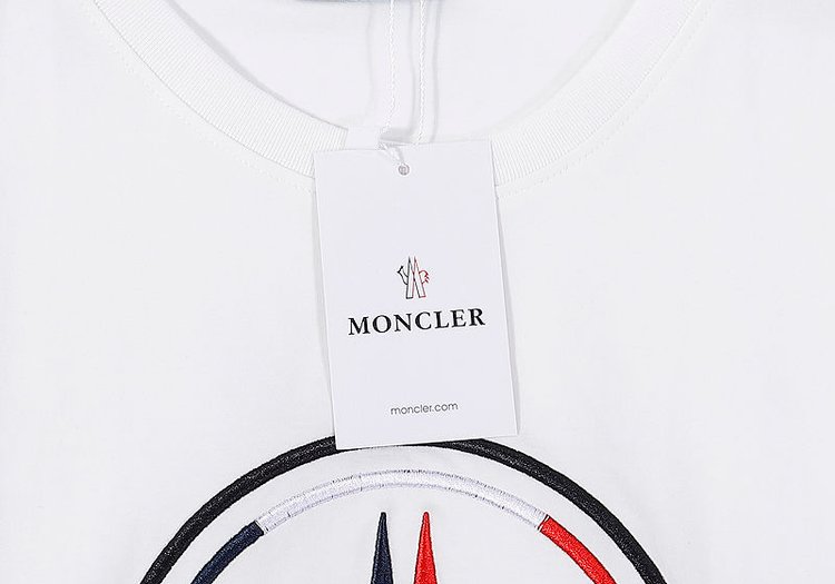 【Moncler 】男女兼用、ご好評に付き再入荷！