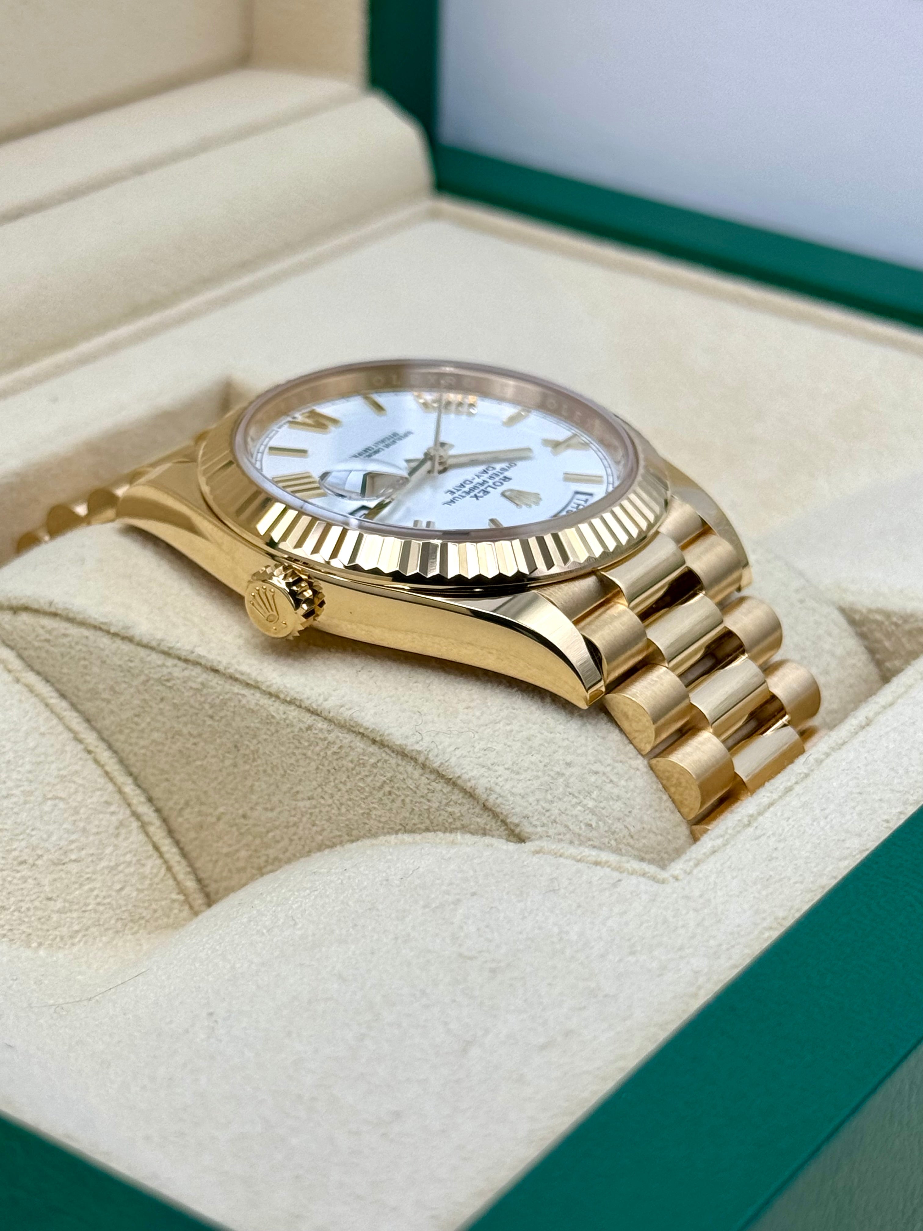 2022 ロレックス デイデイト 40mm 228238 プレジデンシャル ホワイトダイヤル