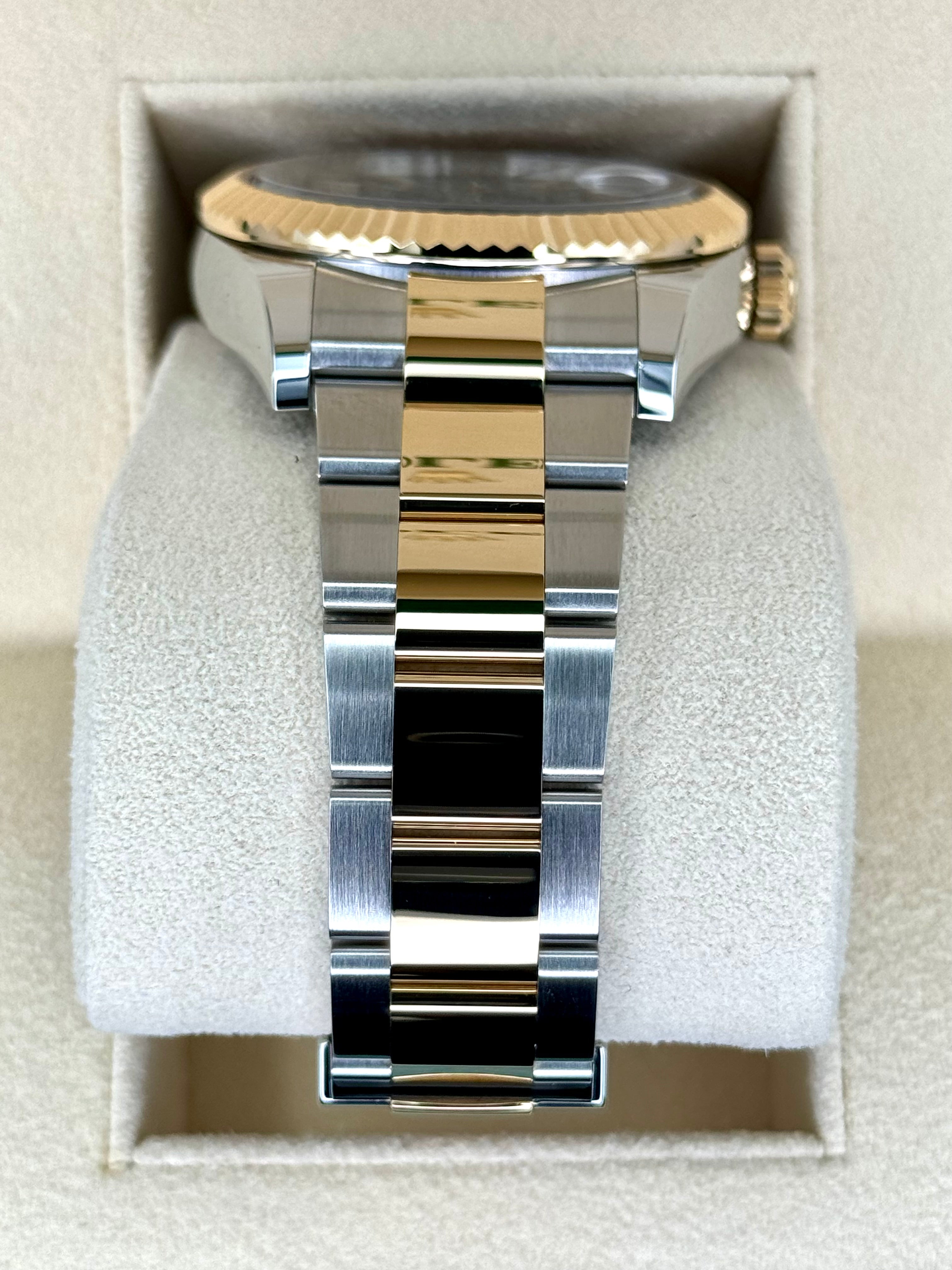 NEW 2024 ロレックス スカイドゥエラー 42mm 336933 ツートーンオイスターブラックダイヤル