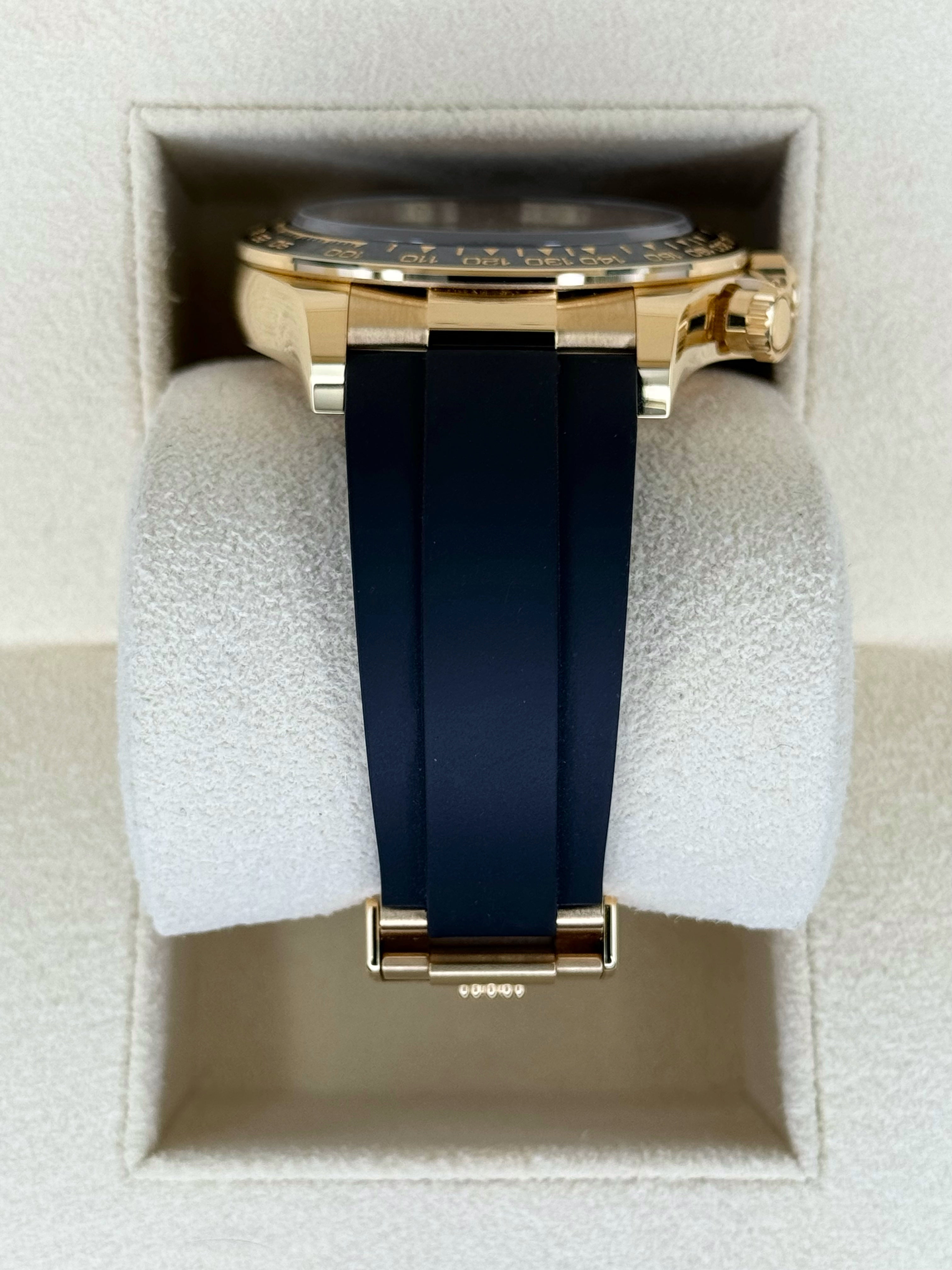 NEW 2024 ロレックス デイトナ 40mm 126518LN オイスターフレックス シャンパンダイヤル