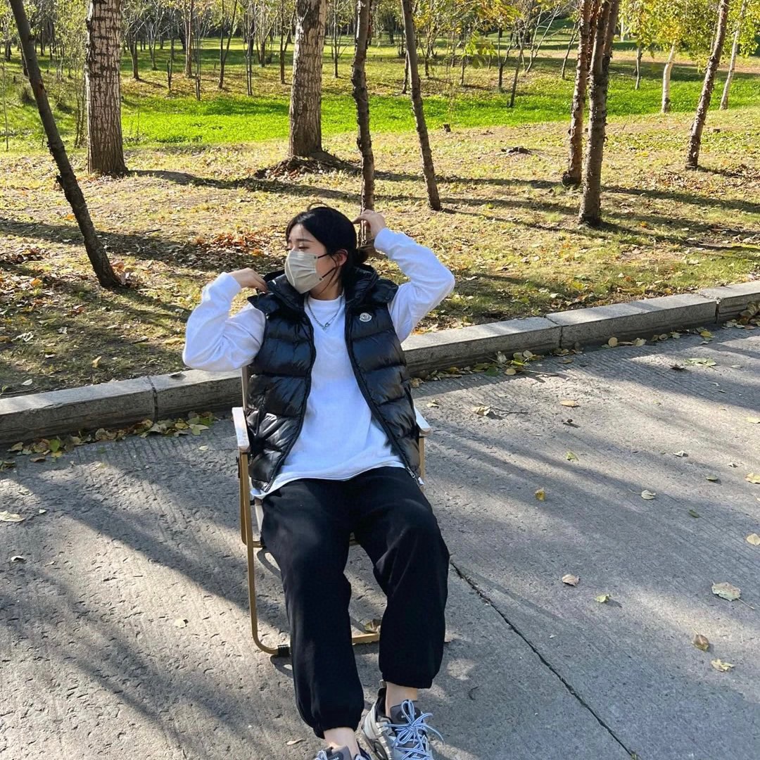 【公式認定ストア】MONCLER  ダウンジャケット Bormes（ユニセックス）「ベスト」(べすと) モンクレール 定番ダウンコート 限定発売中！即完売必至 