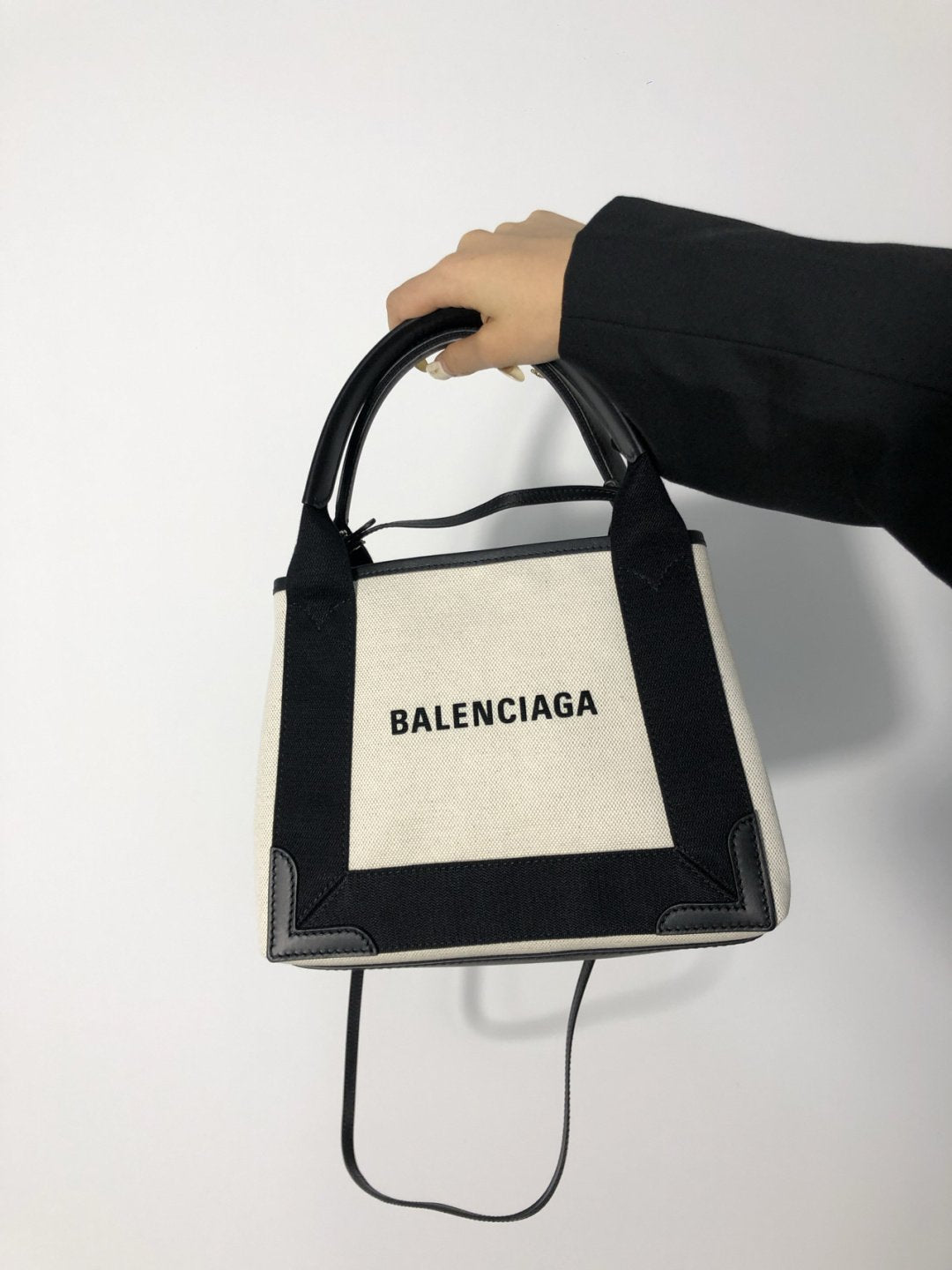 BALENCIAGA【バレンシアガ】人気商品  NAVY カバス（送料無料）