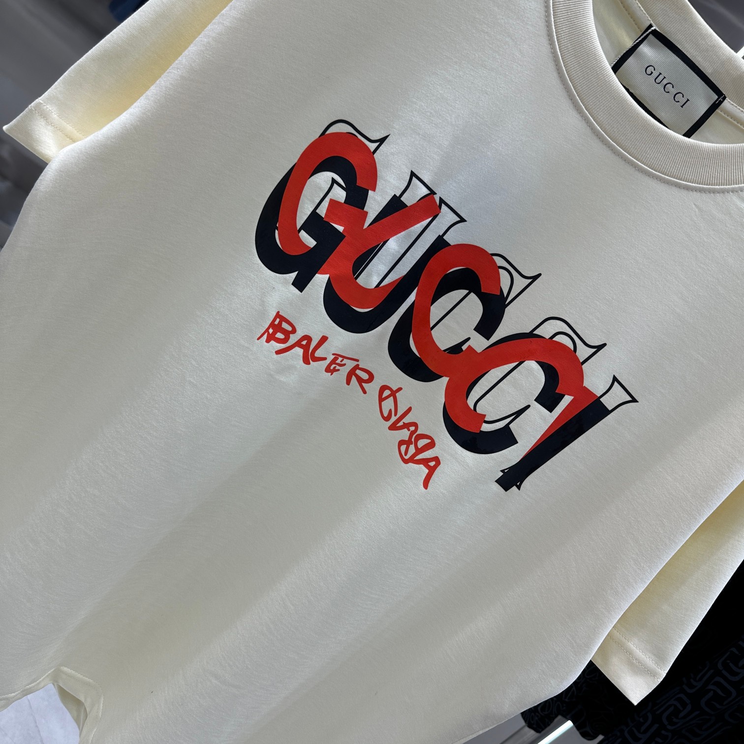 【GUCCI 公式旗艦店】クッチ Tシャツ ご好評に付き再入荷！