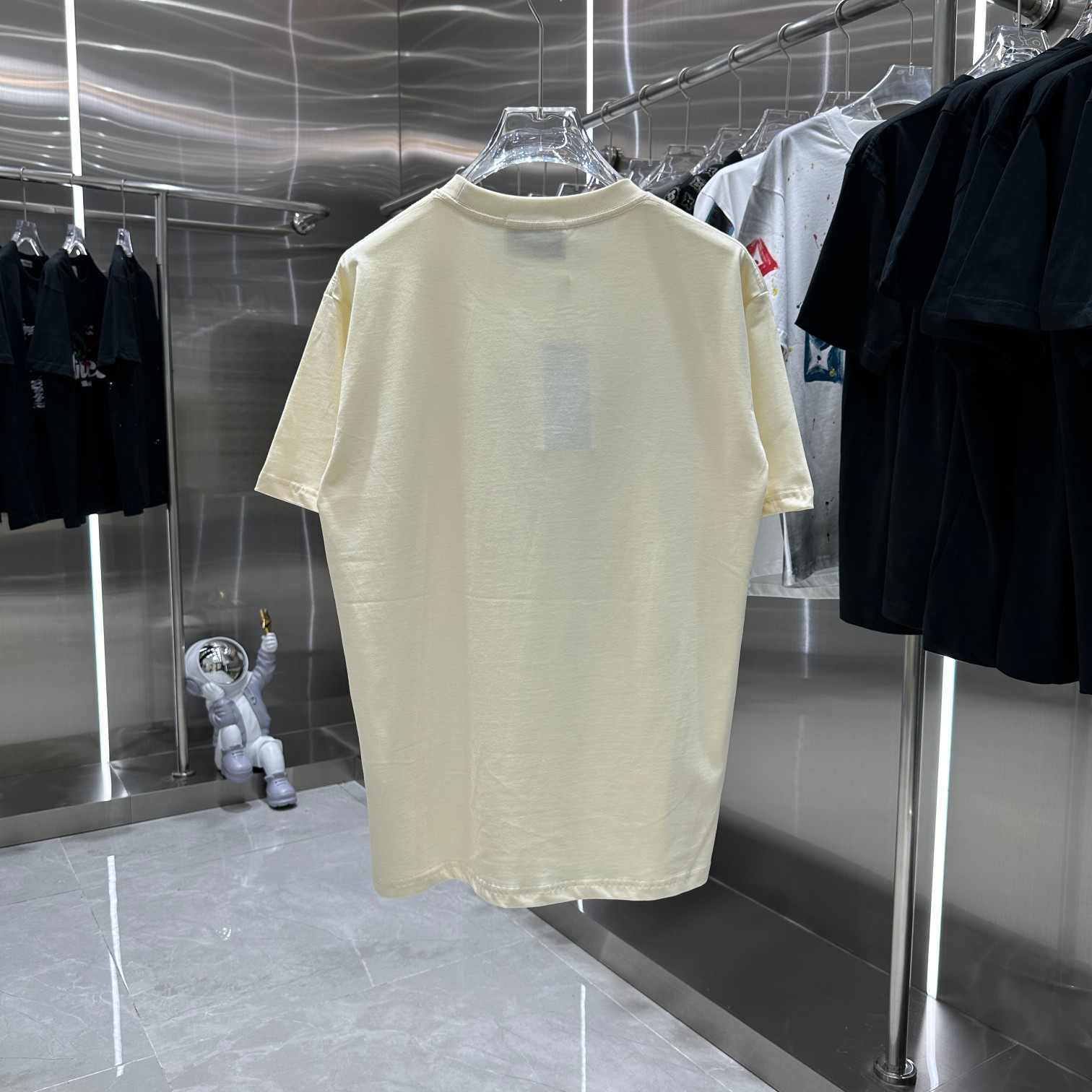 【GUCCI 公式旗艦店】クッチ Tシャツ ご好評に付き再入荷！