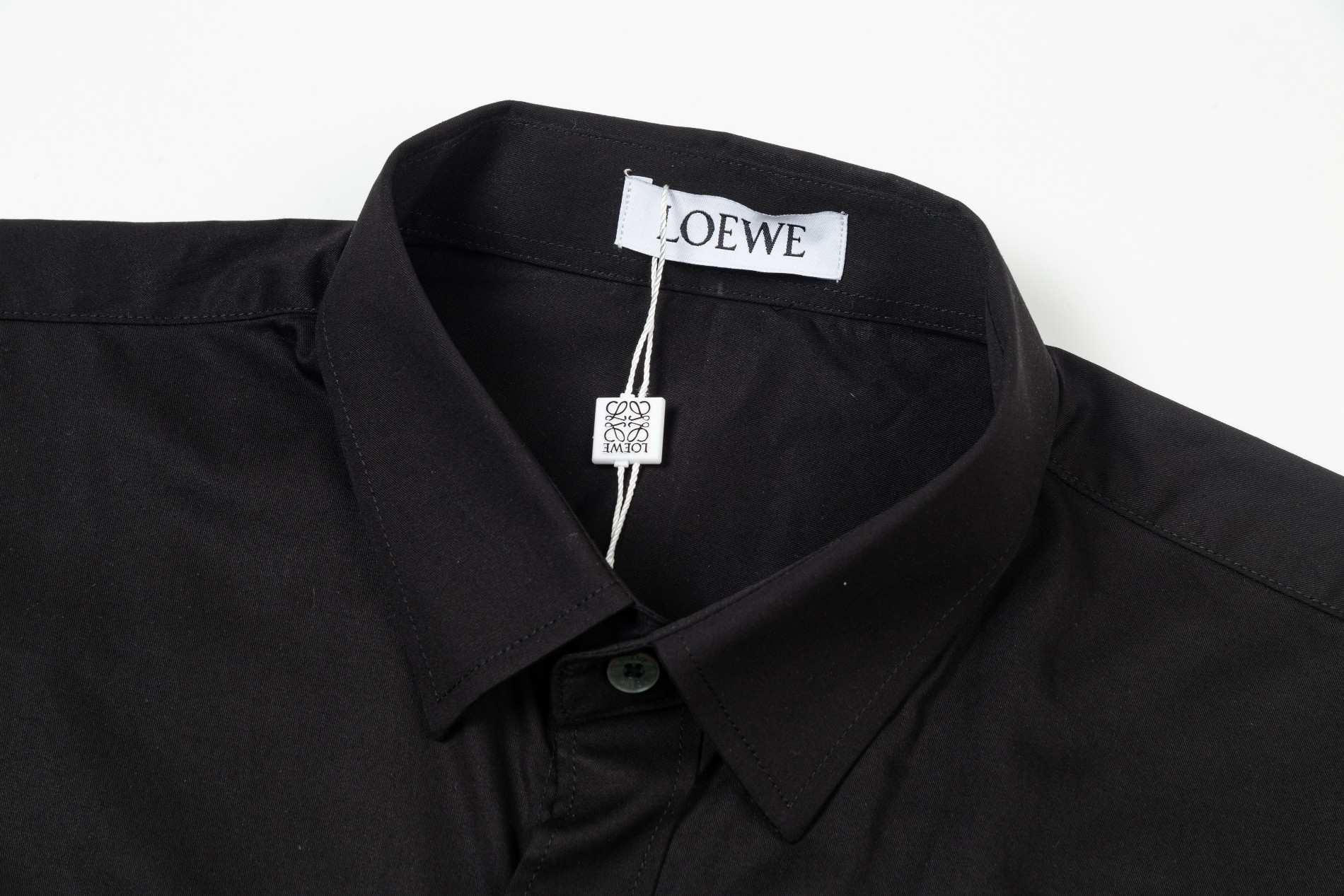 【 LOEWE旗艦店】ご好評に付き再入荷！！