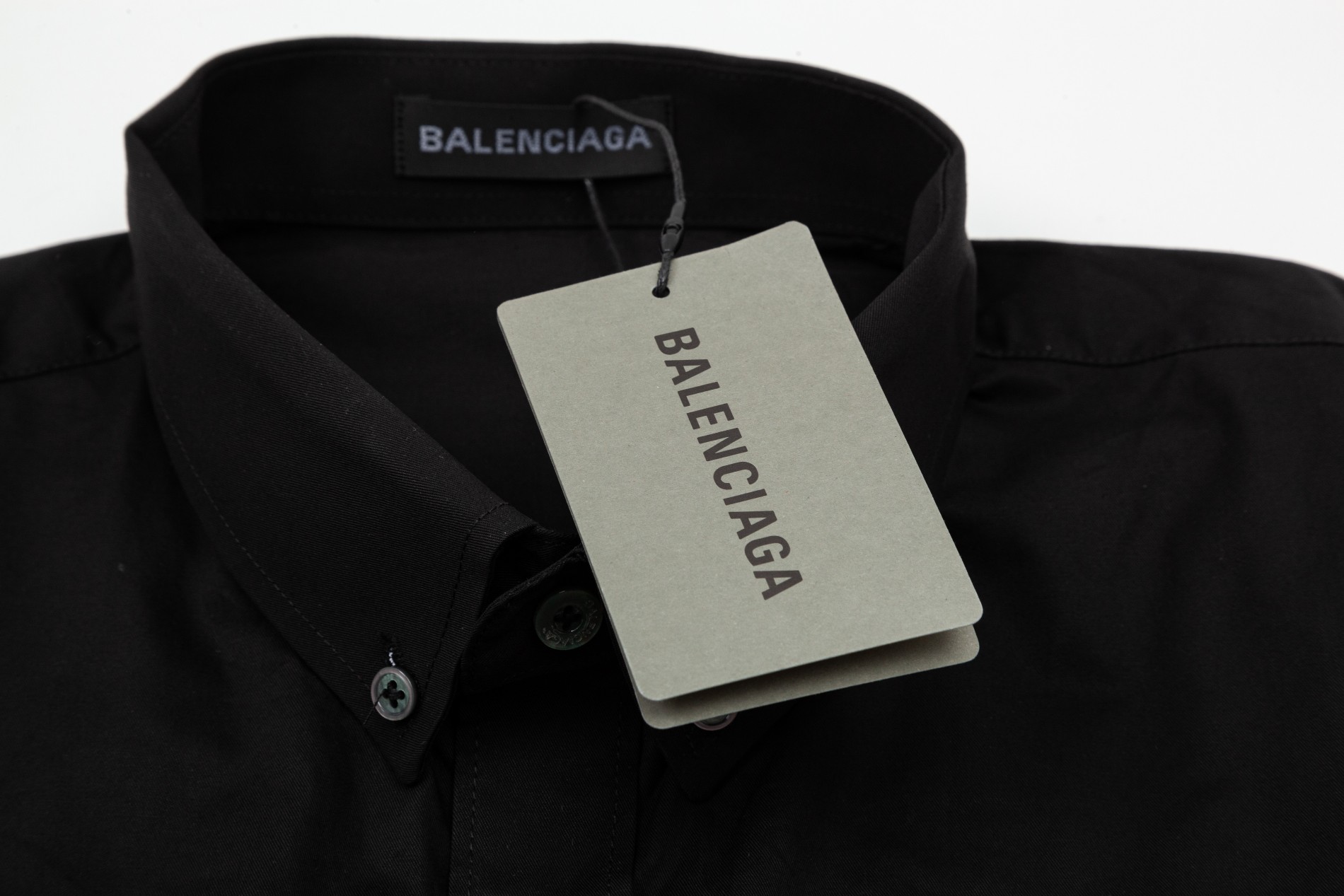【BALENCIAGA公式旗艦店】好評に付き再入荷！！