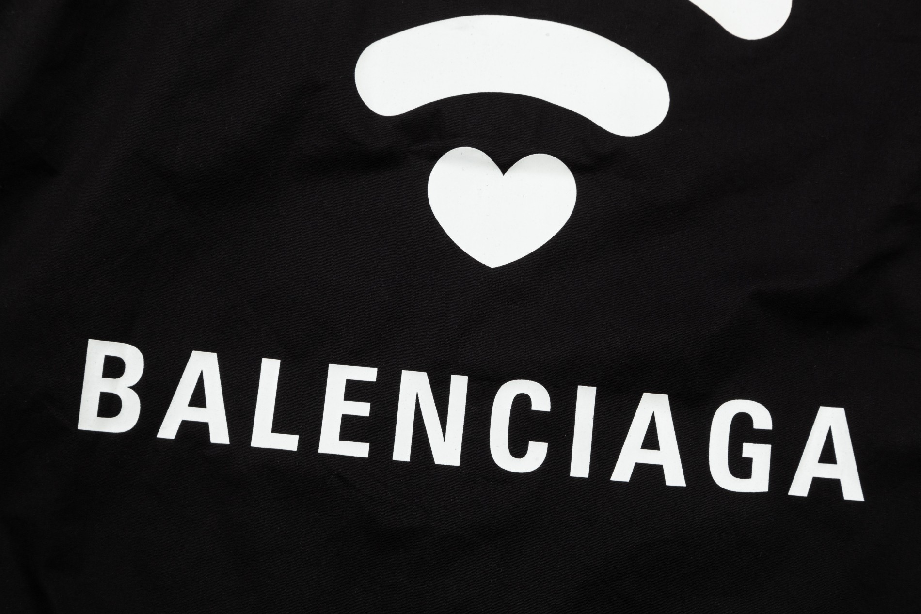 【BALENCIAGA公式旗艦店】好評に付き再入荷！！