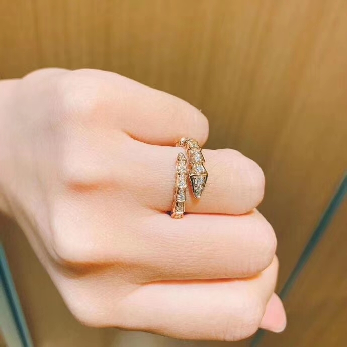 BVLGARI(ブルガリ) SERPENTI リング 2色