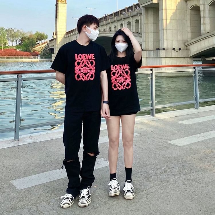 【LOEWE】（ロエベ）男女兼用、ご好評に付き再入荷！