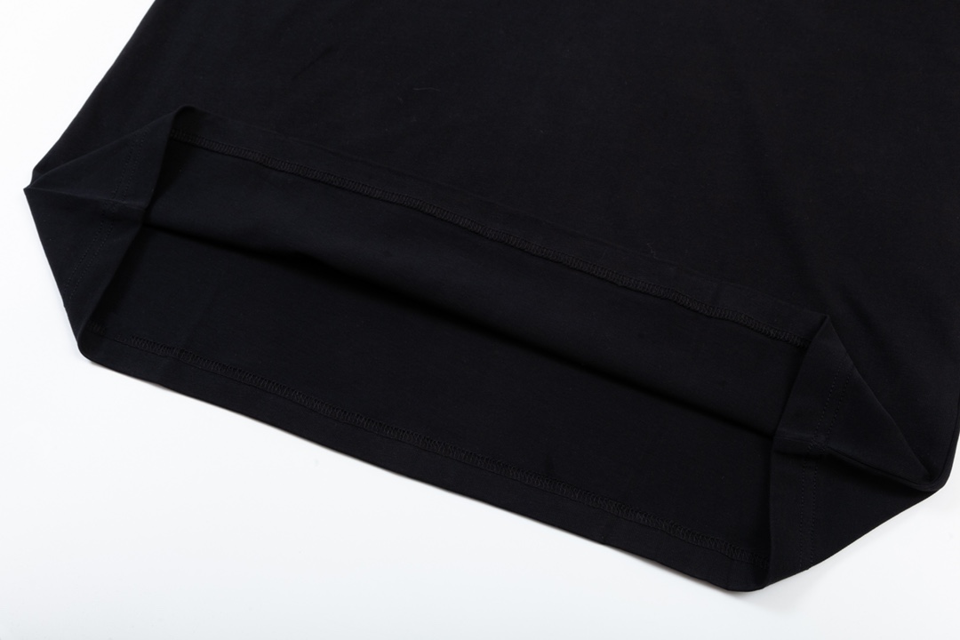 【2024】【PRADA 公式旗艦店】プラダ Tシャツ ご好評に付き再入荷!