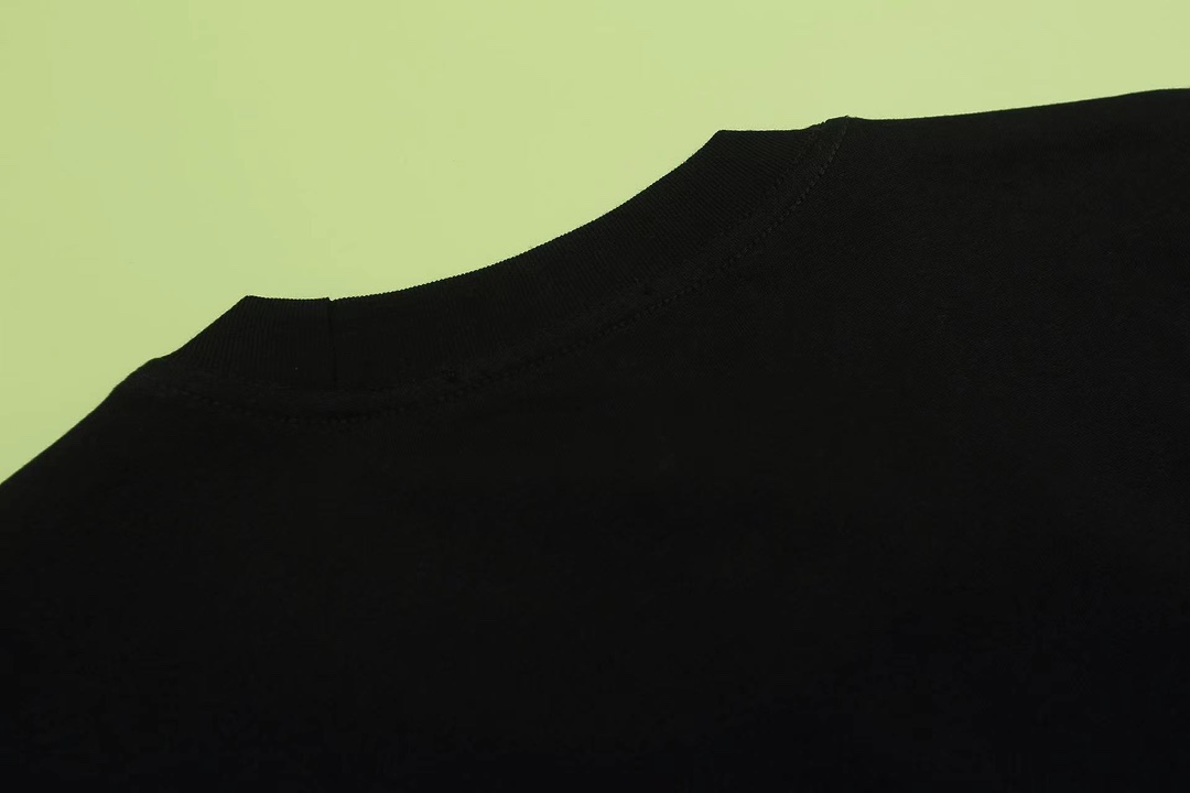 【 DIOR 公式旗艦店】ディオール Tシャツ ご好評に付き再入荷！