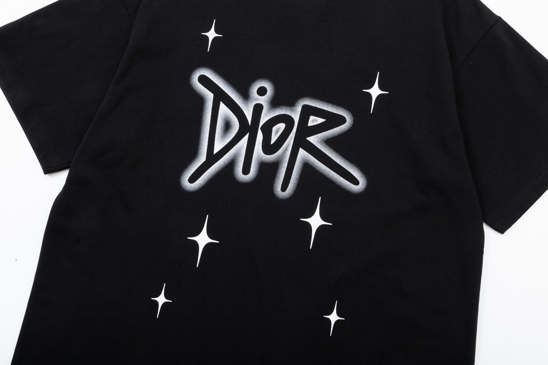 【DIOR】(ディオール)半袖 男女兼用、ご好評に付き再入荷!