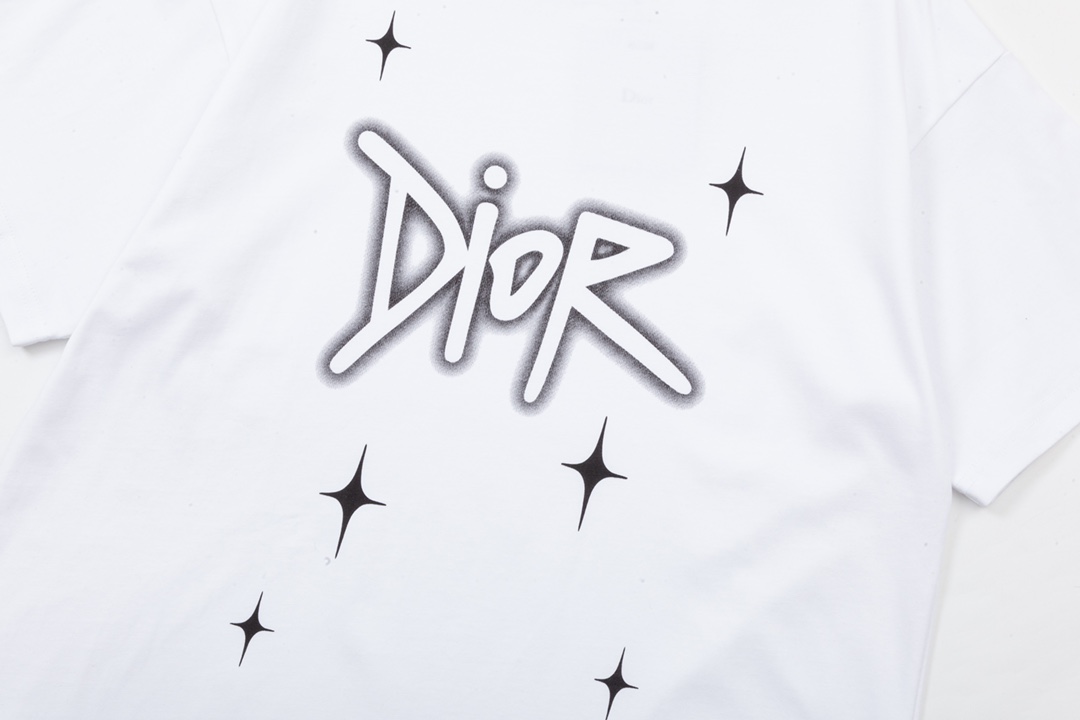 【DIOR】(ディオール)半袖 男女兼用、ご好評に付き再入荷!