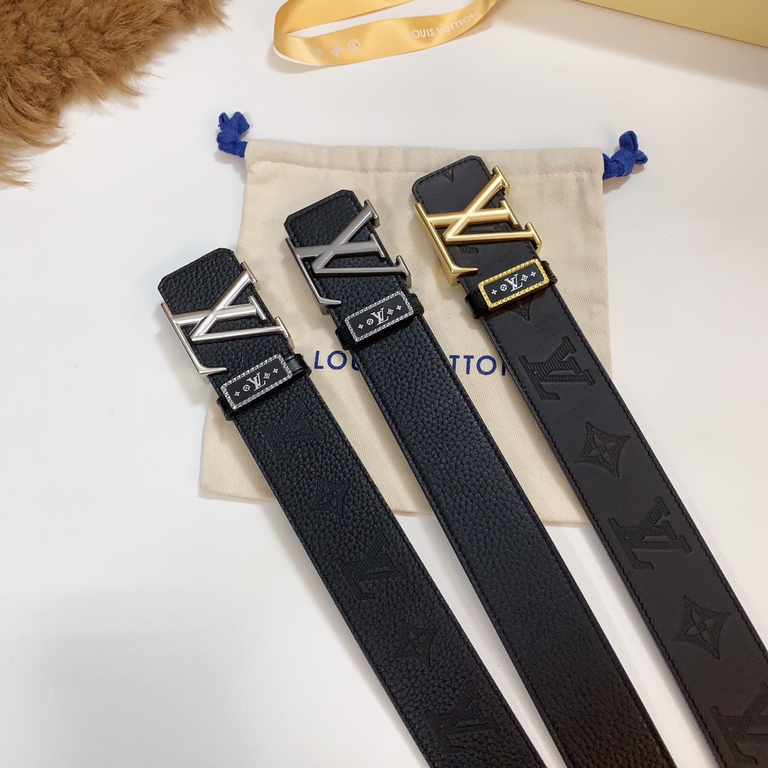 Louis Vuitton  ソフトオリジナルベースレザー型押しシリーズ