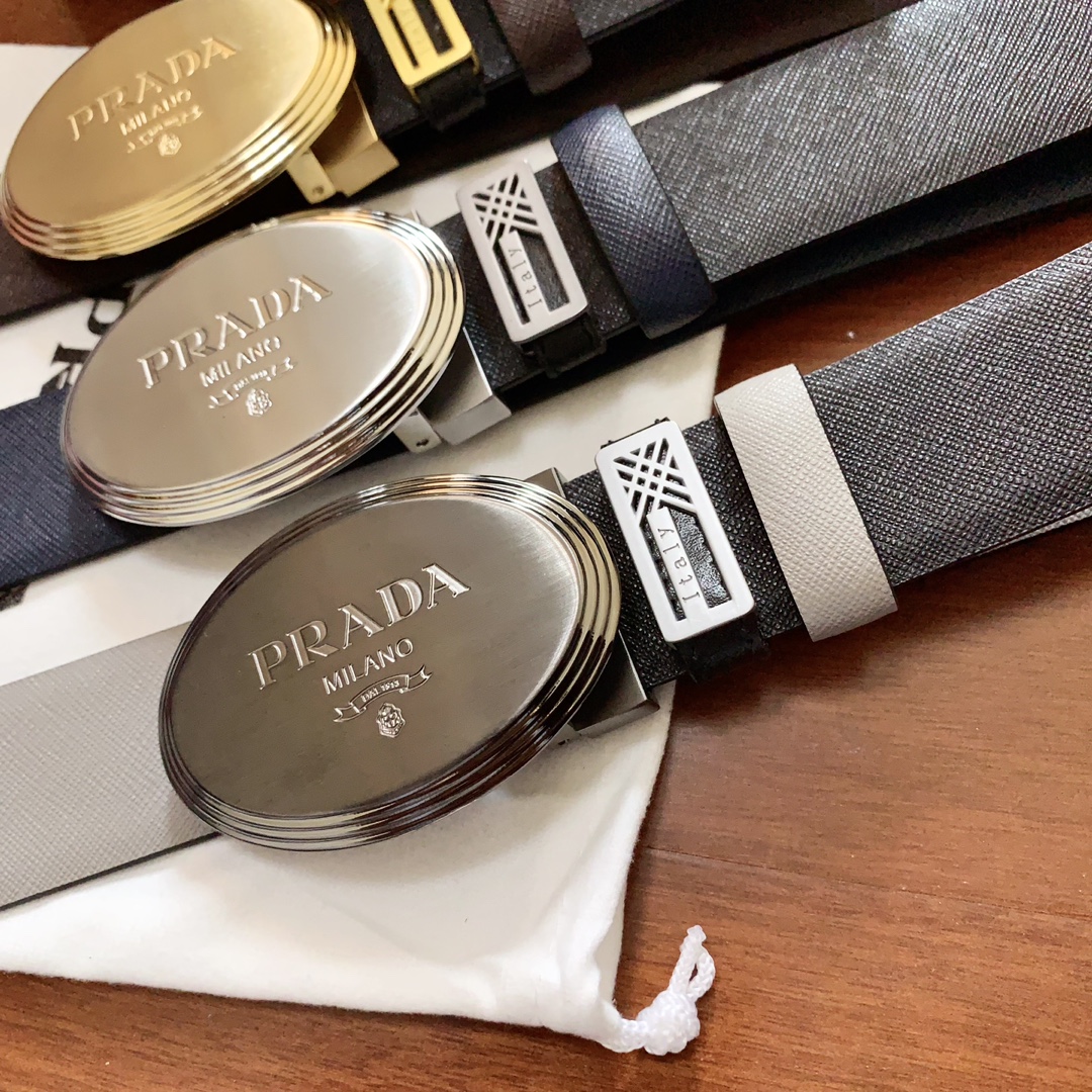 PRADA 両面輸入牛革