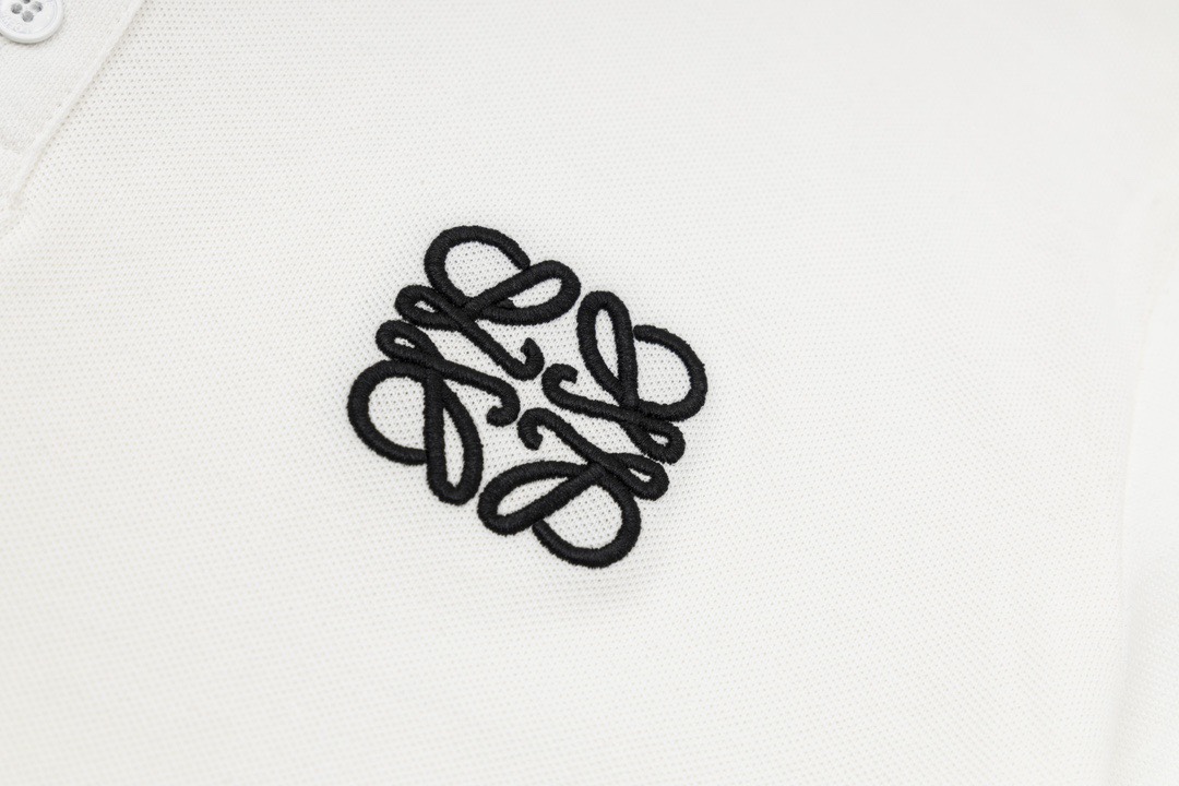 【LOEWE 公式旗艦店】（ロエベ）Tシャツ、ご好評に付き再入荷！