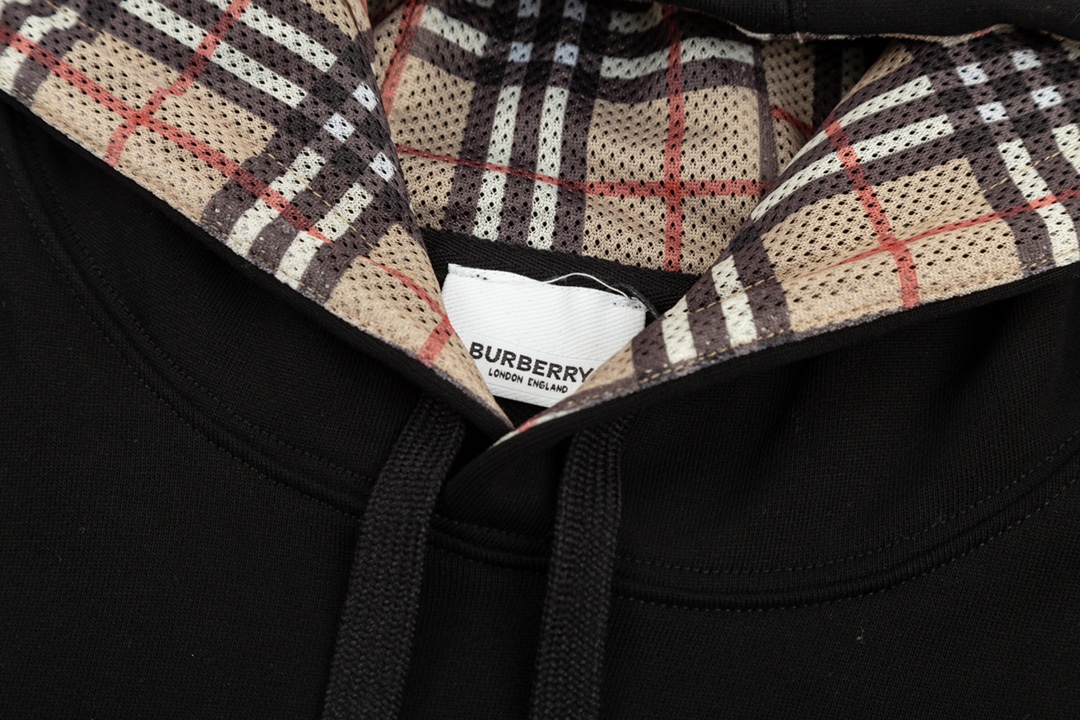 【BURBERRY】男女兼用 ご好評に付き再入荷！