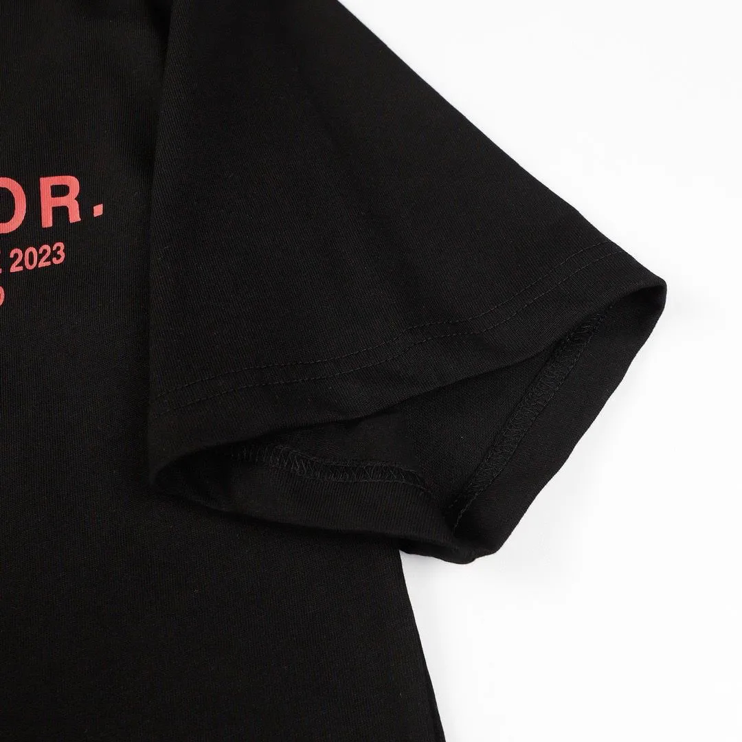 【Gucci 】（グッチ）Tシャツ ご好評に付き再入荷！