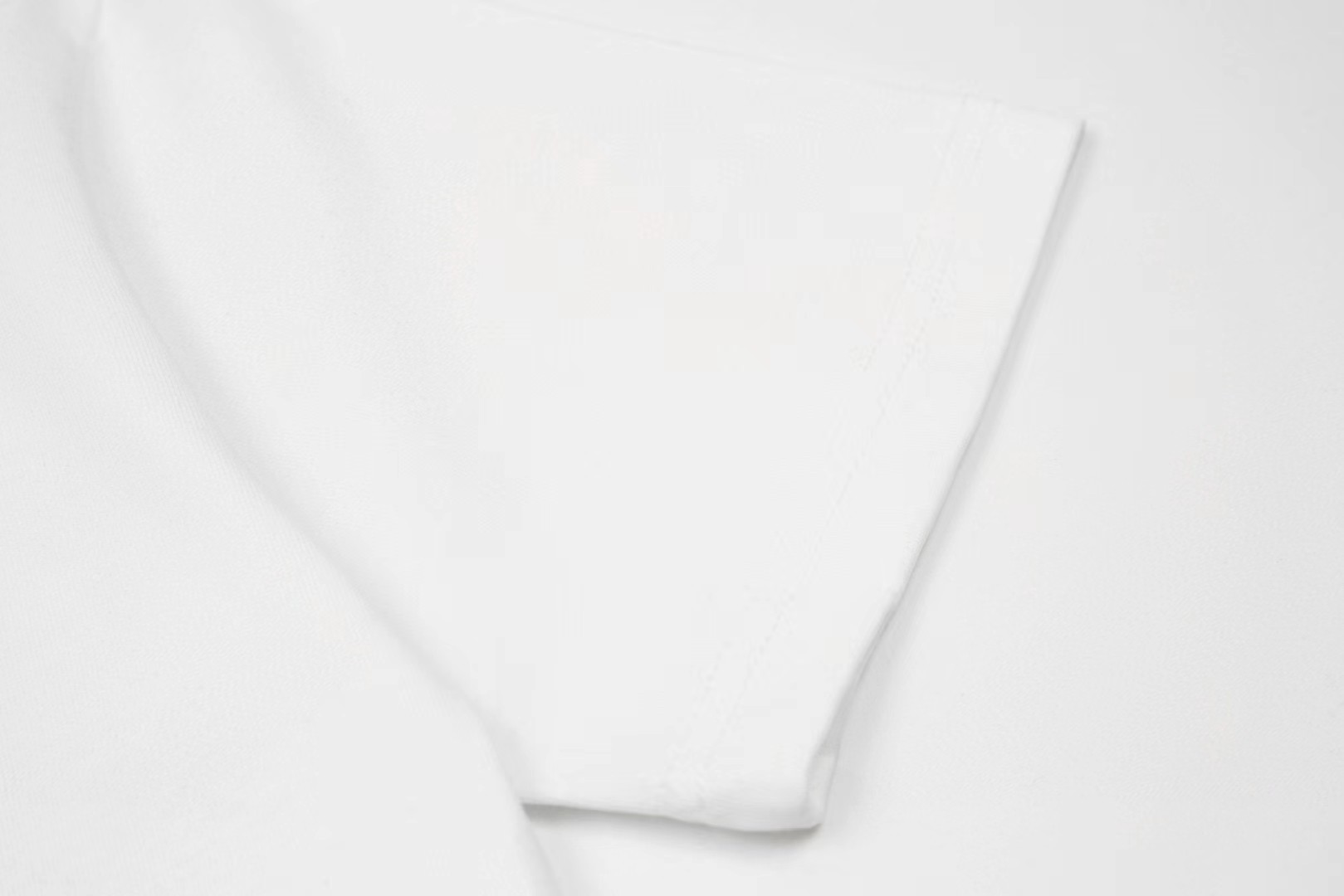 【LOUIS VUITTON 公式旗艦店】ルイヴィトン Tシャツ ご好評に付き再入荷！