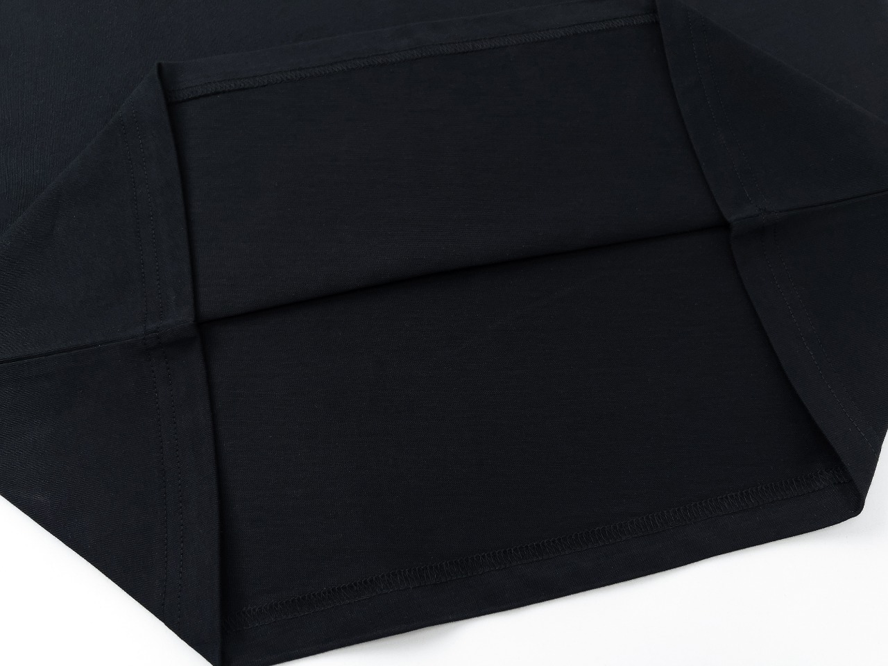 【2024】【PRADA 公式旗艦店】プラダ Tシャツ ご好評に付き再入荷！