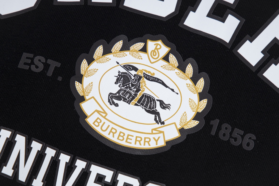 【 Burberry 旗艦店】ご好評に付き再入荷！！