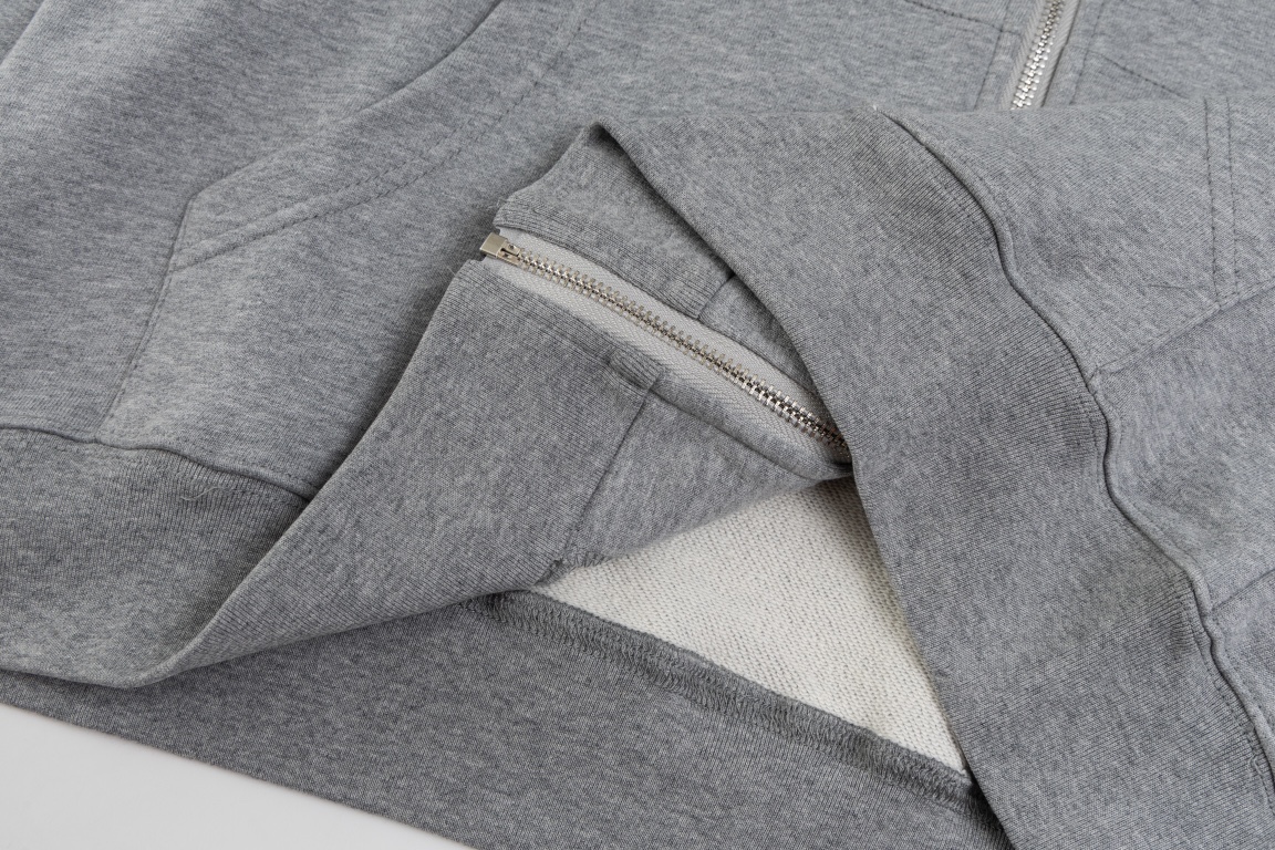 【 Burberry 旗艦店】ご好評に付き再入荷！！