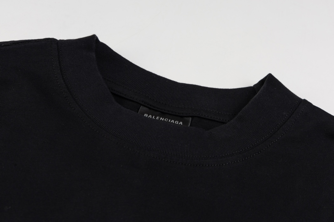 【BALENCIAGA公式旗艦店】好評に付き再入荷！！