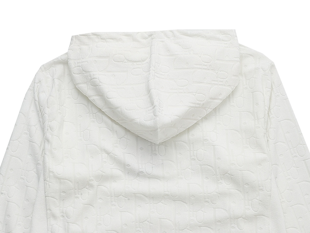 【 Dior 旗艦店】ご好評に付き再入荷！！