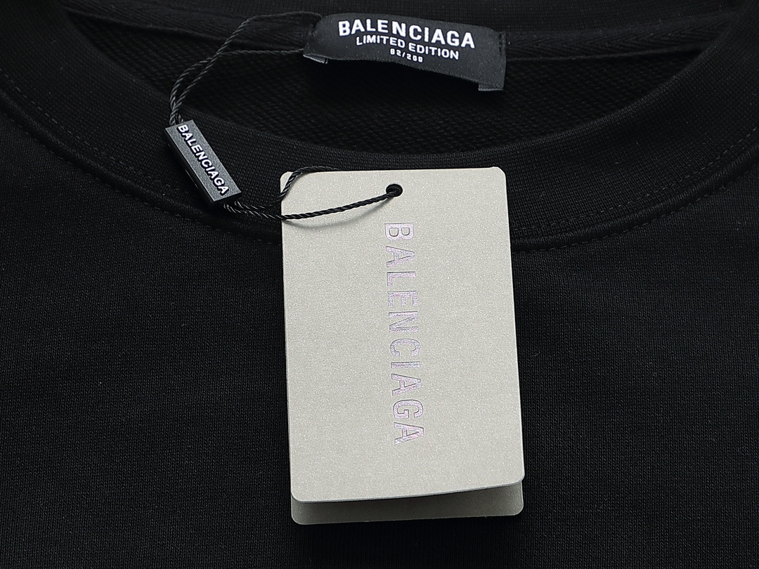 【BALENCIAGA公式 旗艦店】ご好評に付き再入荷！