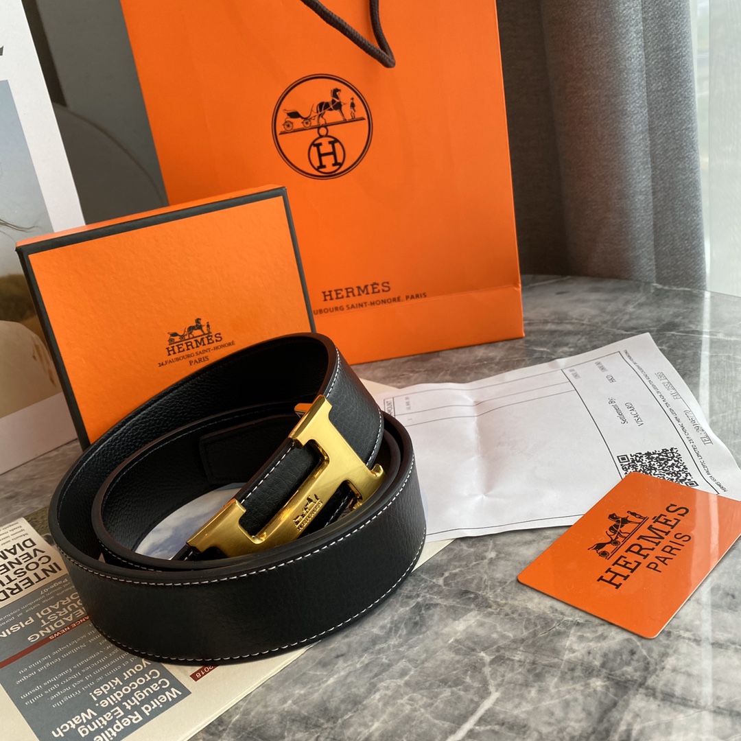 HERMES エルメスのベルトとハンドバッグのコンプリートパッケージ