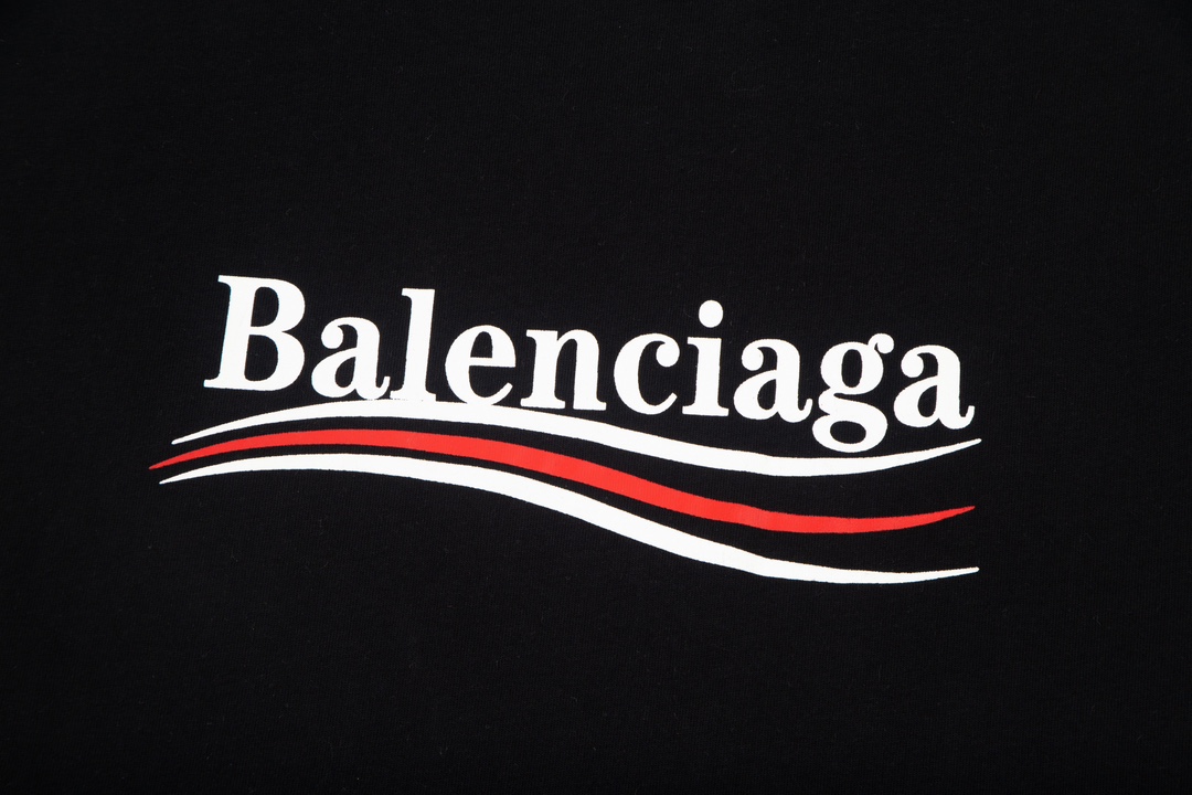 【BALENCIAGA公式 旗艦店】ご好評に付き再入荷!