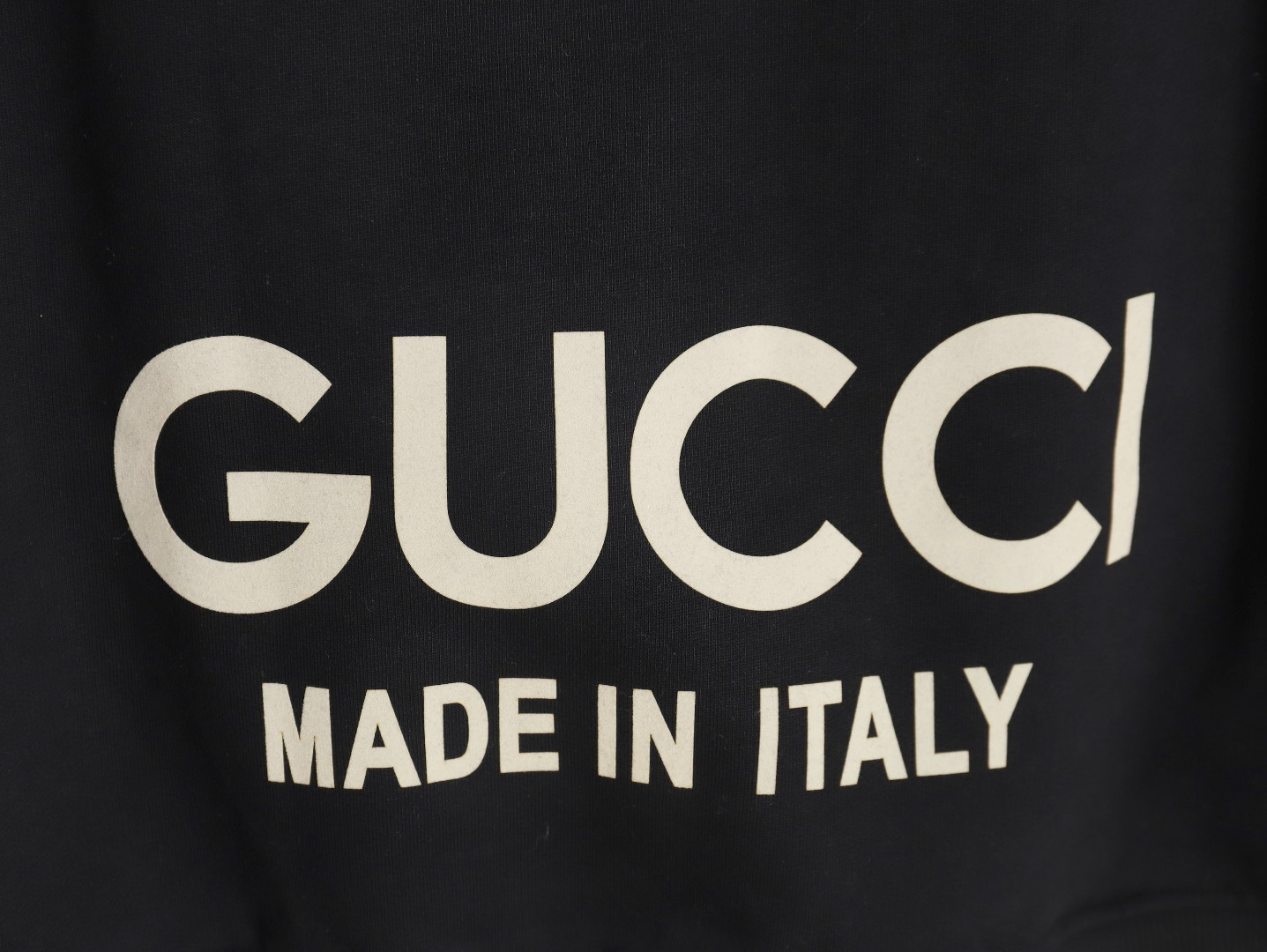 【 Gucci 旗艦店】ご好評に付き再入荷！！