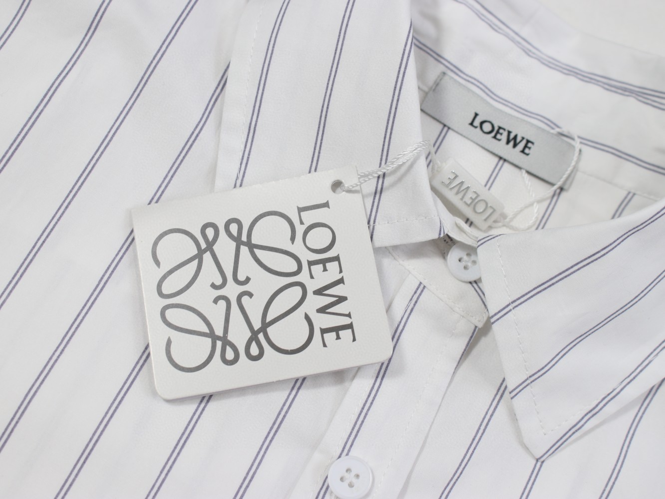 【 LOEWE旗艦店】ご好評に付き再入荷！！