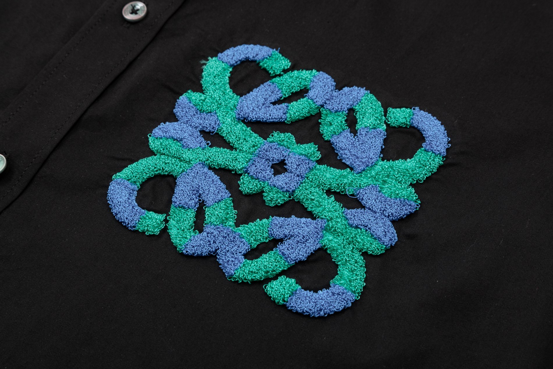 【 LOEWE旗艦店】ご好評に付き再入荷！！