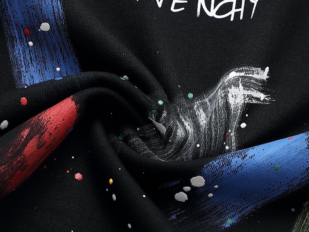 【Givenchy公式旗艦店】好評に付き再入荷！！