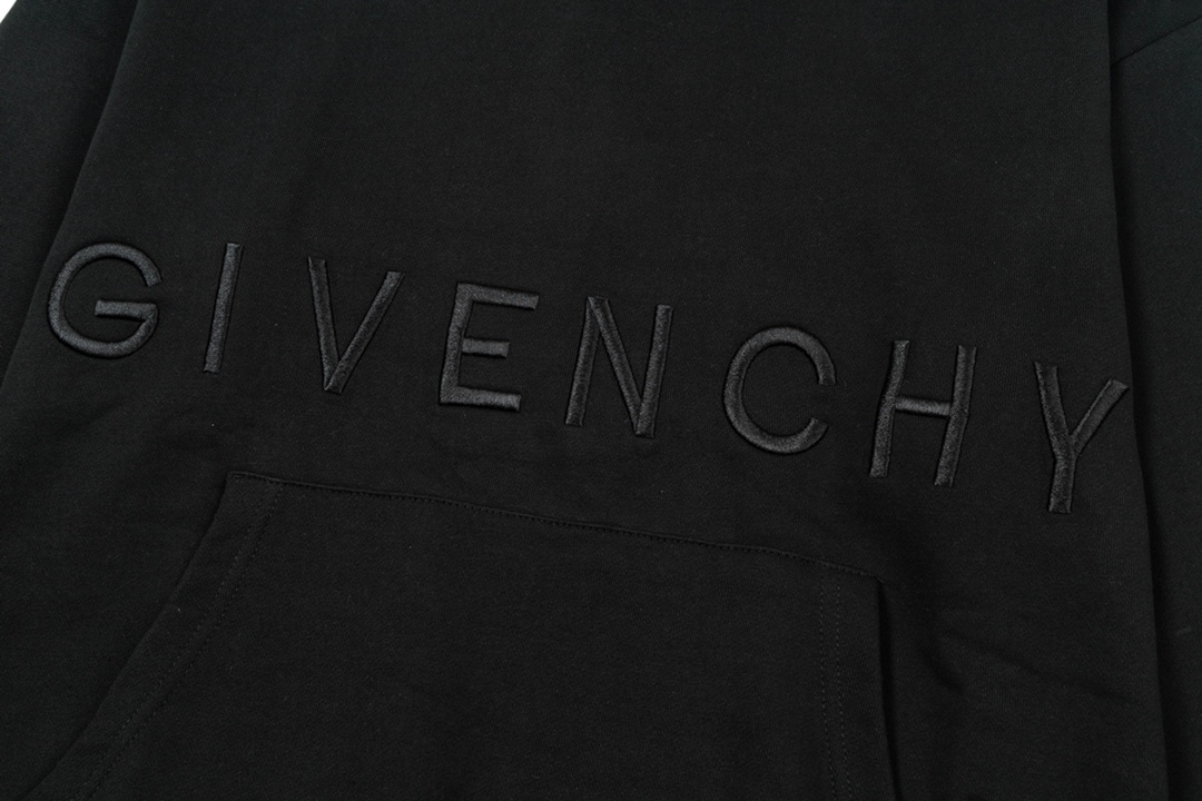 【Givenchy公式旗艦店】好評に付き再入荷！！