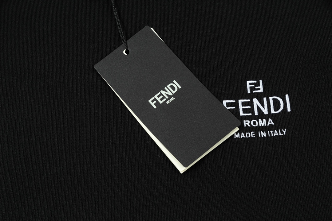 【FENDI 公式旗艦店】好評に付き再入荷！！
