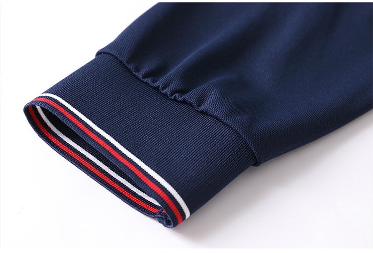 【Moncler 】（モンクレール）ご好評に付き再入荷！