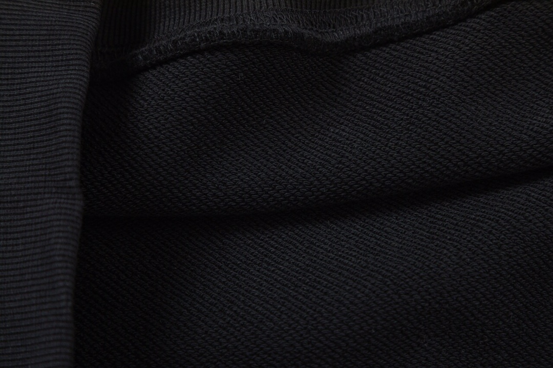 【 Celine 旗艦店】ご好評に付き再入荷！！