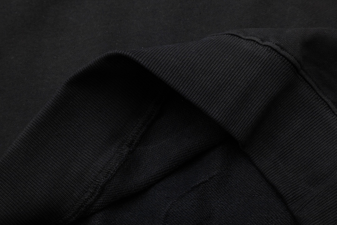 【BALENCIAGA公式旗艦店】好評に付き再入荷！！