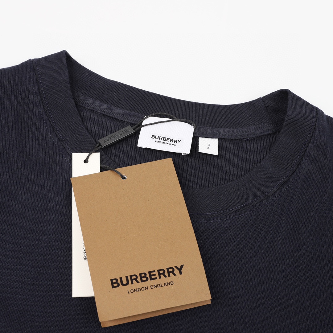 【 Burberry 旗艦店】ご好評に付き再入荷!!