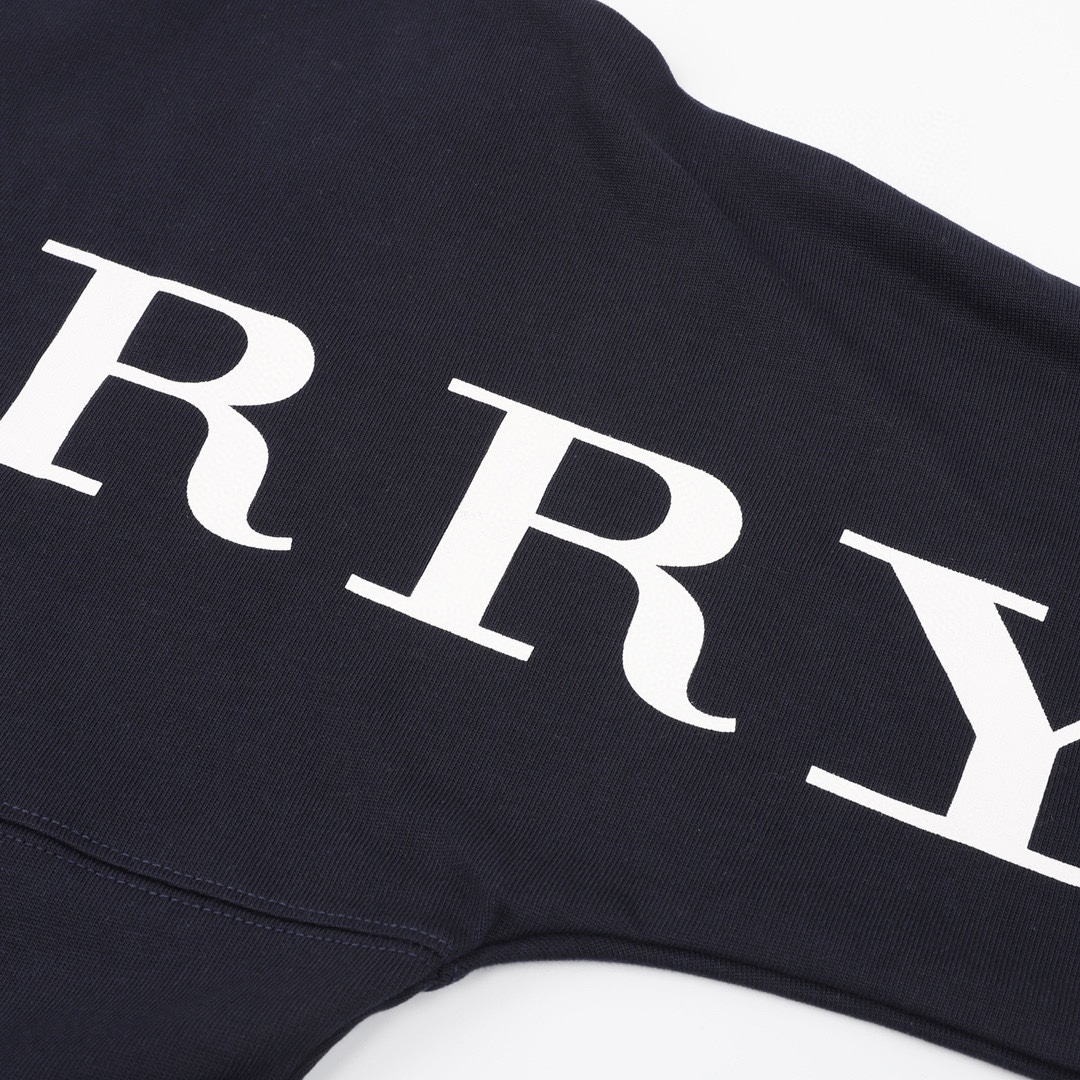 【 Burberry 旗艦店】ご好評に付き再入荷!!