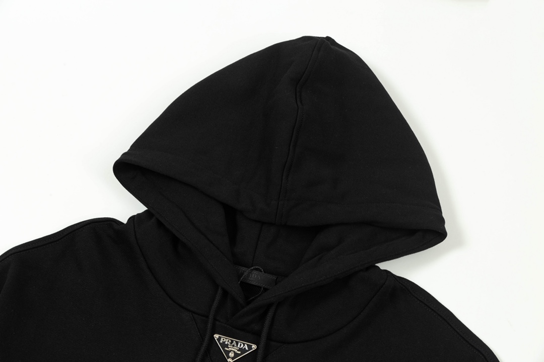 【Prada】( プラダ ) 【即日出荷】ご好評に付き再入荷！